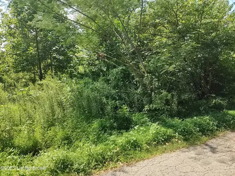 567 Hilltop Rd, Shepherdsville, KY 40165