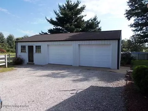 340 Holy Cross Rd, Loretto, KY 40037 photo 3