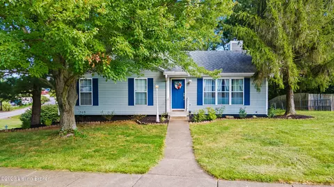 1201 Evergreen Way, Simpsonville, KY 40067