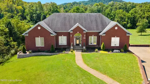 530 Cedar Place Dr, Shepherdsville, KY 40165