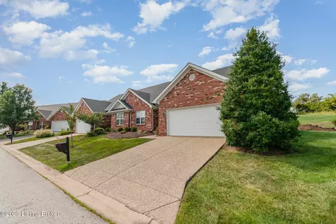 4225 Garden Ridge Rd, Crestwood, KY 40014