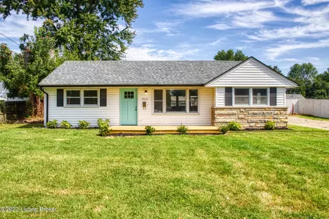 5413 Count Fleet Dr, Louisville, KY 40272