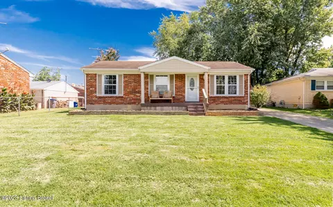 9203 Burlwood Ct, Louisville, KY 40229