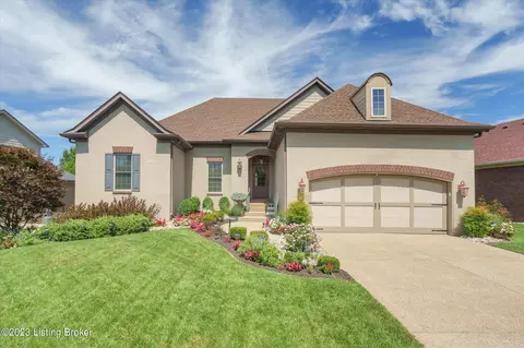 11103 Pebble Creek Dr, Louisville, KY 40241