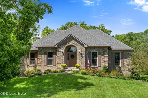7502 Derby Dr, Crestwood, KY 40014