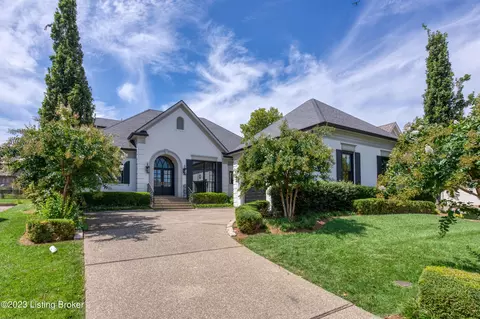 1110 Balmoral Dr, Louisville, KY 40205