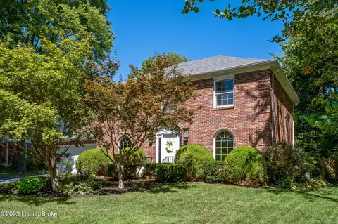 1611 Applewood Ln, Louisville, KY 40222