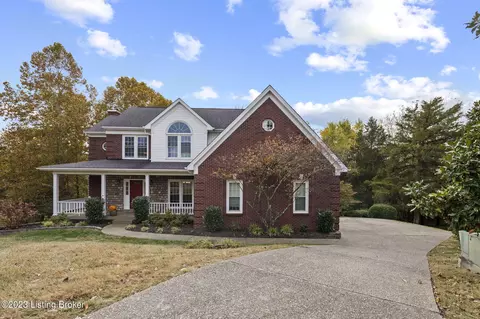 959 Willow Creek Ln, Louisville, KY 40245