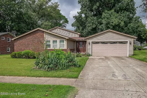 4700 Ferrer Way, Louisville, KY 40299