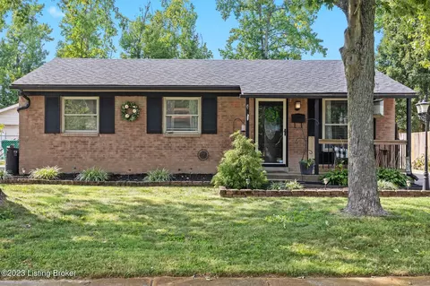 6016 Santa Fe Trl, Louisville, KY 40258