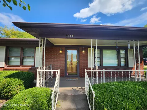 2117 Lower Hunters Trce, Louisville, KY 40216