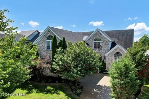 3009 Indian Lake Dr, Louisville, KY 40241