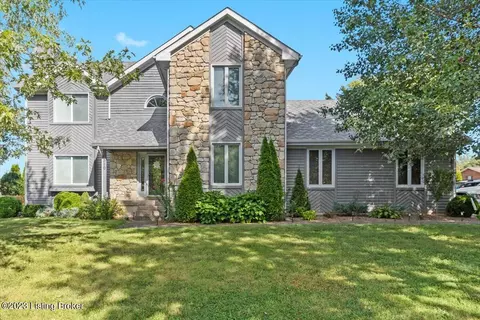 310 Cliffside Dr, Shepherdsville, KY 40165