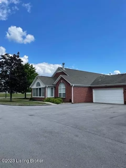 12406 Trophy Pl, Louisville, KY 40299