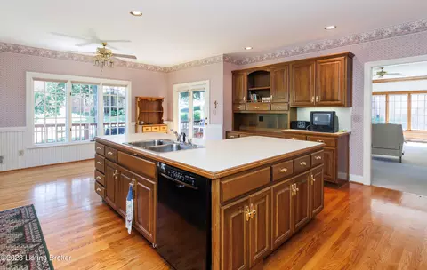6903 Bridgepointe Blvd, Prospect, KY 40059 photo 4