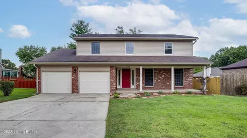 1105 Ambridge Dr, Louisville, KY 40207
