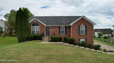 11612 Chinook Ct, Louisville, KY 40299