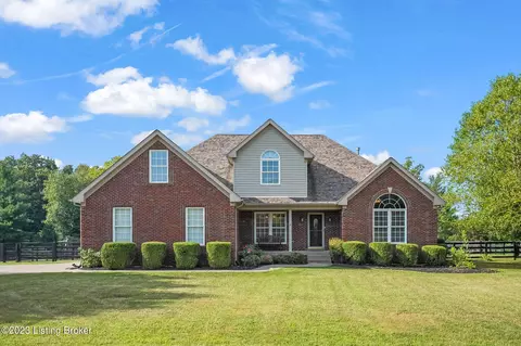 2505 Fieldstone Dr, La Grange, KY 40031