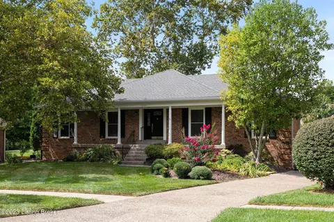 10727 Eagle Ridge Pl, Louisville, KY 40223