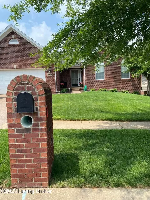 3404 Stony Farm Dr, Jeffersontown, KY 40299
