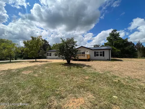 65 Close Ln, Brandenburg, KY 40108