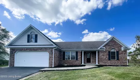 40 Country Manor Blvd, Madison, IN 47250