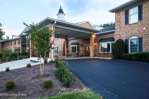 1612 Gardiner Ln #204, Louisville, KY 40205