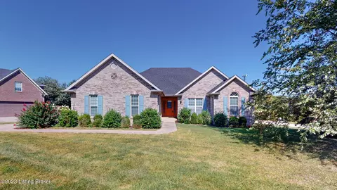 4709 Willow Forest Pl, Louisville, KY 40245
