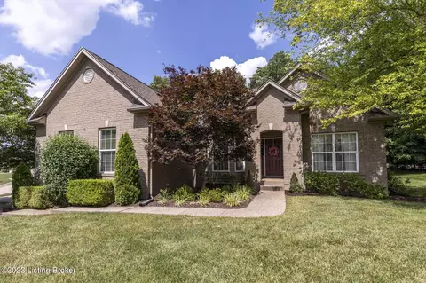 914 Malone Pl, Louisville, KY 40245