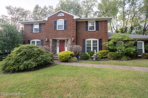2304 Maria Ct, Louisville, KY 40222