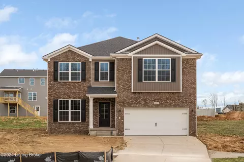 8433 Gateway Run Rd, Louisville, KY 40229
