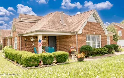 4451 Southbridge Ct, Louisville, KY 40272
