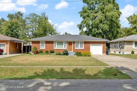 2211 Thistledawn Dr, Louisville, KY 40216