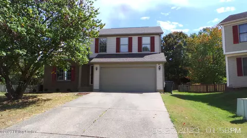 5305 Wild River Ct, Louisville, KY 40229