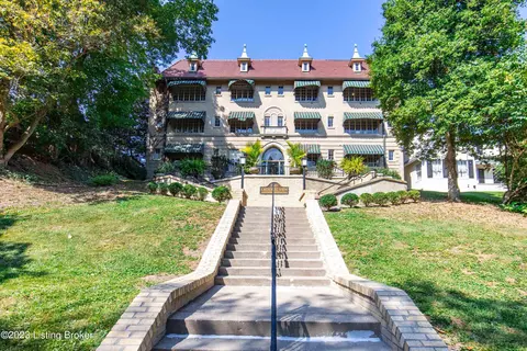 2519 Cherokee Pkwy #3, Louisville, KY 40204