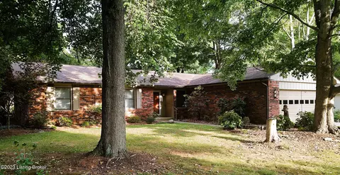 197 Autumnwood Ln, Madison, IN 47250