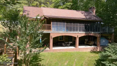 281 Timberlake Ln, Mc Daniels, KY 40152