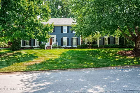 2101 Croghan Cross, Louisville, KY 40207