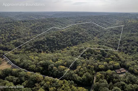 8001 Covington Ridge Rd, Westport, KY 40077