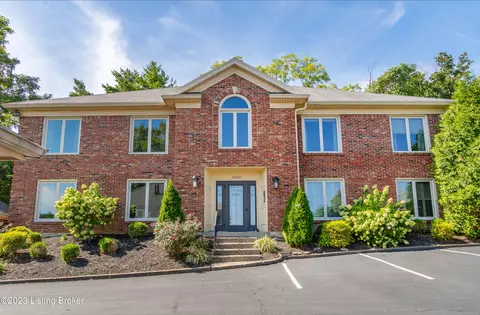 4000 Stoneview Dr #4, Louisville, KY 40207