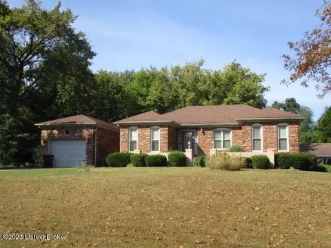 4806 Hickory Hollow Ln, Shepherdsville, KY 40165