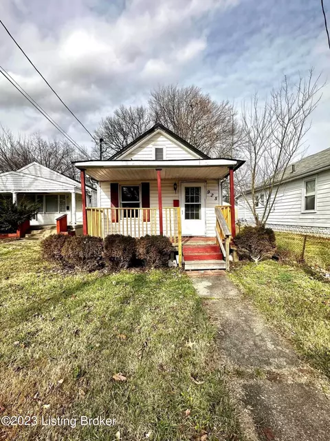 925 Camden Ave, Louisville, KY 40215
