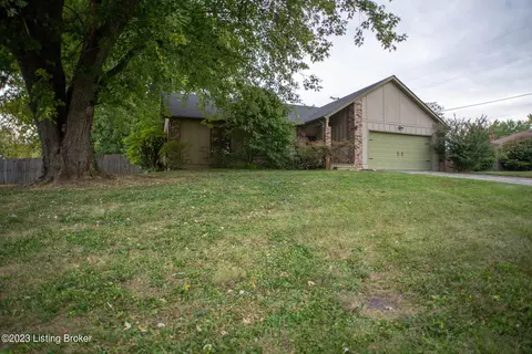 175 Longview Dr, Shelbyville, KY 40065