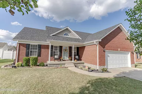 160 Eagle Feather St, Mount Washington, KY 40047