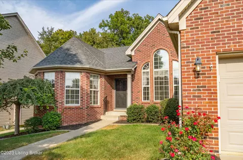 5520 Worthington Place Dr, Louisville, KY 40241