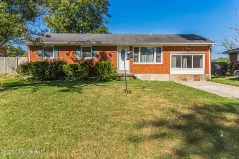 8012 Canna Dr, Louisville, KY 40258