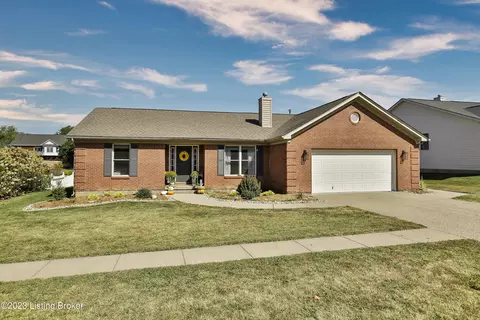 410 Buckman Station Ct, Simpsonville, KY 40067