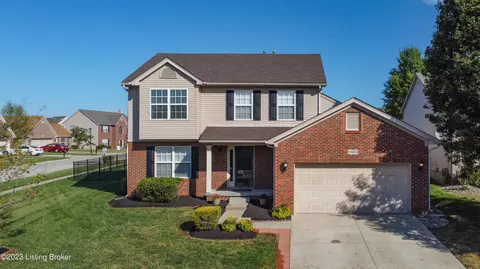 10901 Symington Cir, Louisville, KY 40241