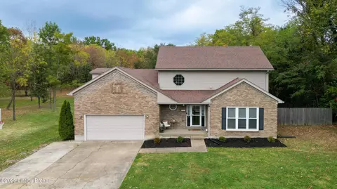 8121 Avanti Way, Louisville, KY 40291