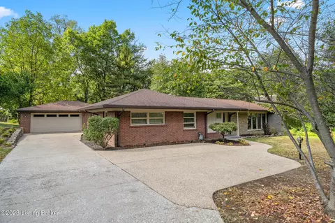 4310 Starlite Ln, Louisville, KY 40291